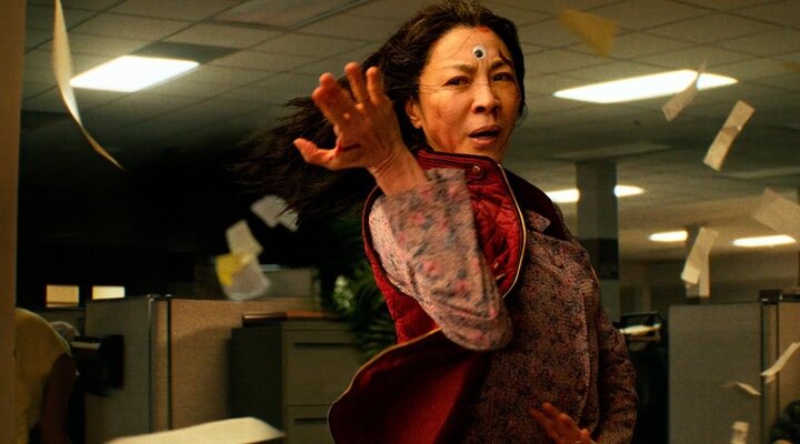 Michelle Yeoh en 'Todo a la vez en todas partes'