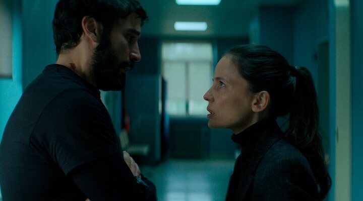 Alex Garcia y Elena Anaya en 'Fatum'