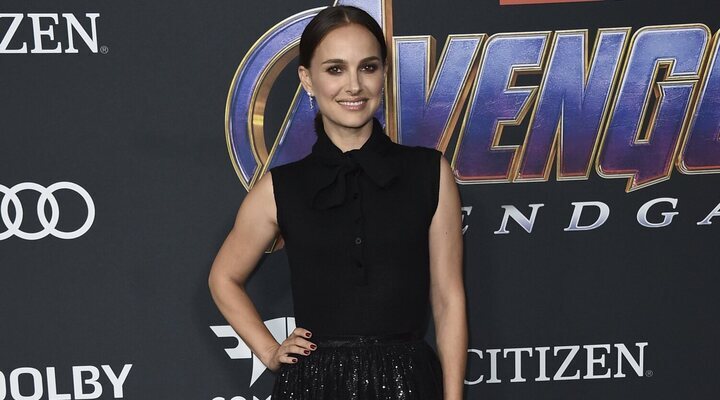 Natalie Portman apoya a Jenni Hermoso.