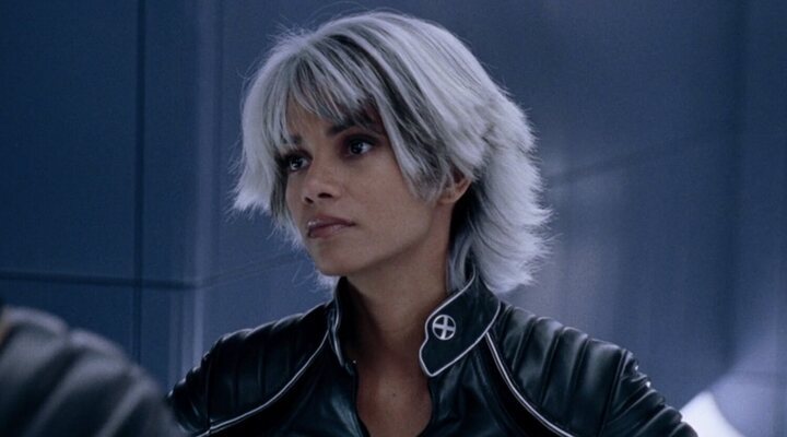 Halle Berry como Tormenta.