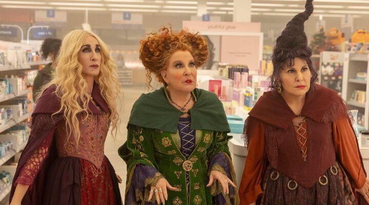  Sarah Jessica Parker, Bette Midler y Kathy Najimy en 'El retorno de las brujas 2'