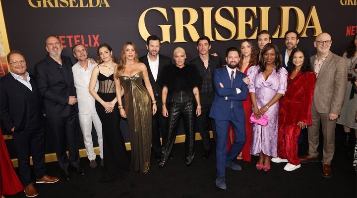 El elenco de 'Griselda' en el estreno estadounidense de 'Griselda' de Netflix el 23 de enero de 2024 en Miami, Florida