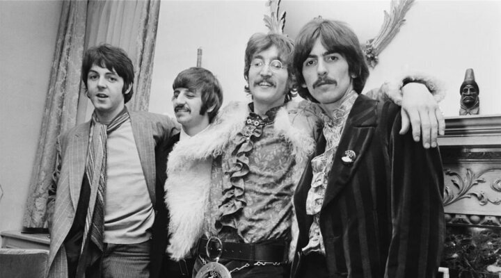 Los Beatles en el lanzamiento de "Sgt Pepper's Lonely Hearts Club Band"