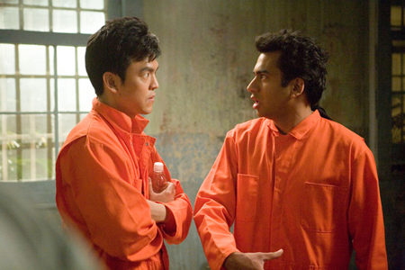 Primeras imágenes de 'Harold & Kumar escape from Guantanamo Bay'