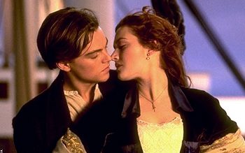 Leonardo DiCaprio y Kate Winslet en 'Titanic' 