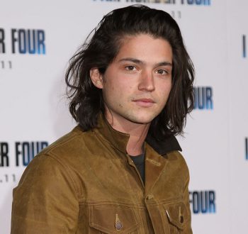 Thomas McDonell será el joven Johnny Depp en 'Dark Shadows'