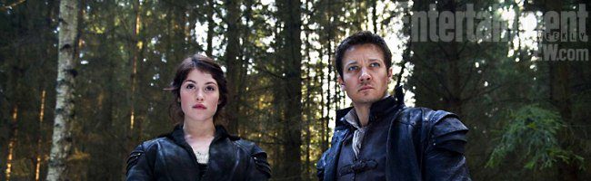 Gemma Arterton y Jereemy Renner como Hansel y Gretel