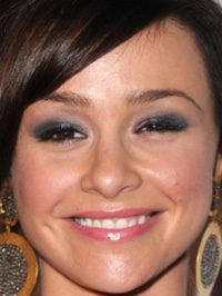  Danielle Harris