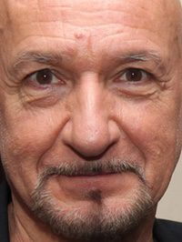  Ben Kingsley