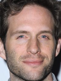  Glenn Howerton