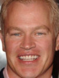  Neal McDonough