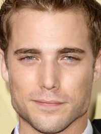  Dustin Milligan