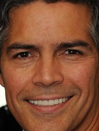  Esai Morales