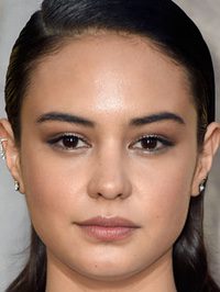  Courtney Eaton