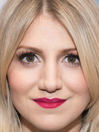  Annaleigh Ashford