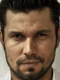  Randeep Hooda