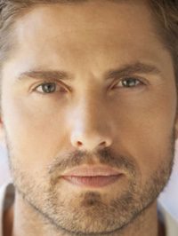  Eric Winter