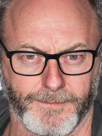  Liam Cunningham