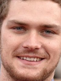  Finn Jones