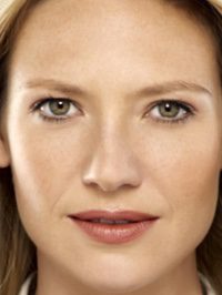  Anna Torv