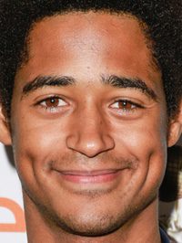  Alfred Enoch