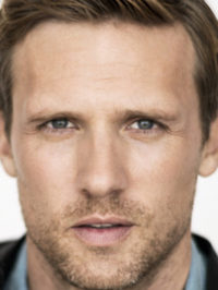  Teddy Sears