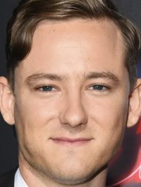  Lewis Pullman