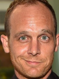  Ethan Embry