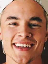  Kian Lawley