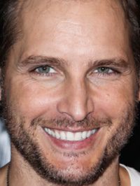  Peter Facinelli