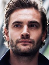  Tom Bateman