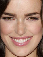 Elizabeth Henstridge