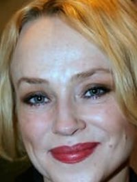  Susie Porter