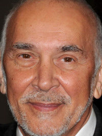  Frank Langella