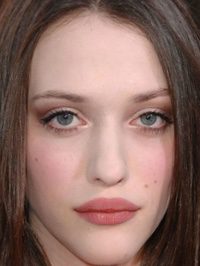  Kat Dennings