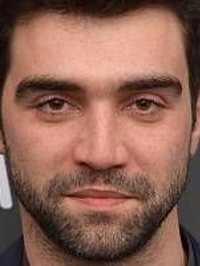  Alec Secareanu