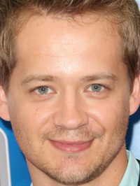  Jason Earles