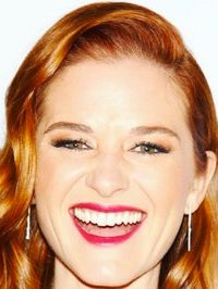  Sarah Drew