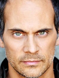  Todd Stashwick