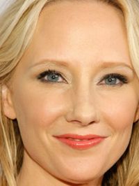  Anne Heche