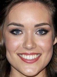  Megan Boone