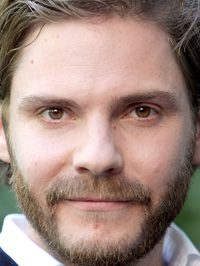  Daniel Brühl