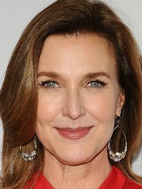  Brenda Strong