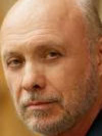  Héctor Elizondo