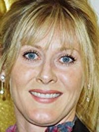  Sarah Lancashire