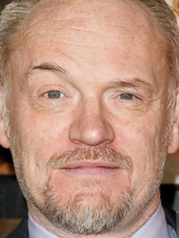  Jared Harris