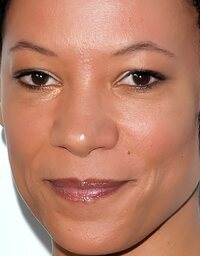  Nina Sosanya