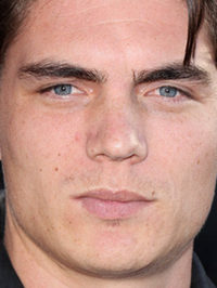  Zane Holtz