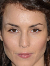  Noomi Rapace