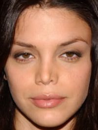  Vanessa Ferlito